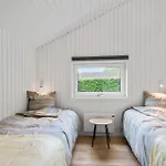 4 Bedroom Cozy In * Ansager